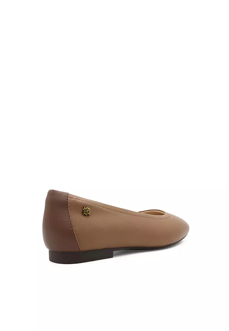 Sabine Slip On Plain Toe Women's Casual Shoes