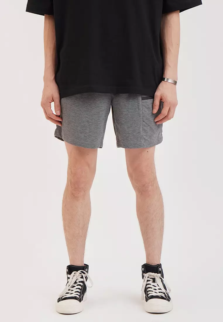 Modern Fit Pull On Textured Knit Shorts With Zip Pocket Detail