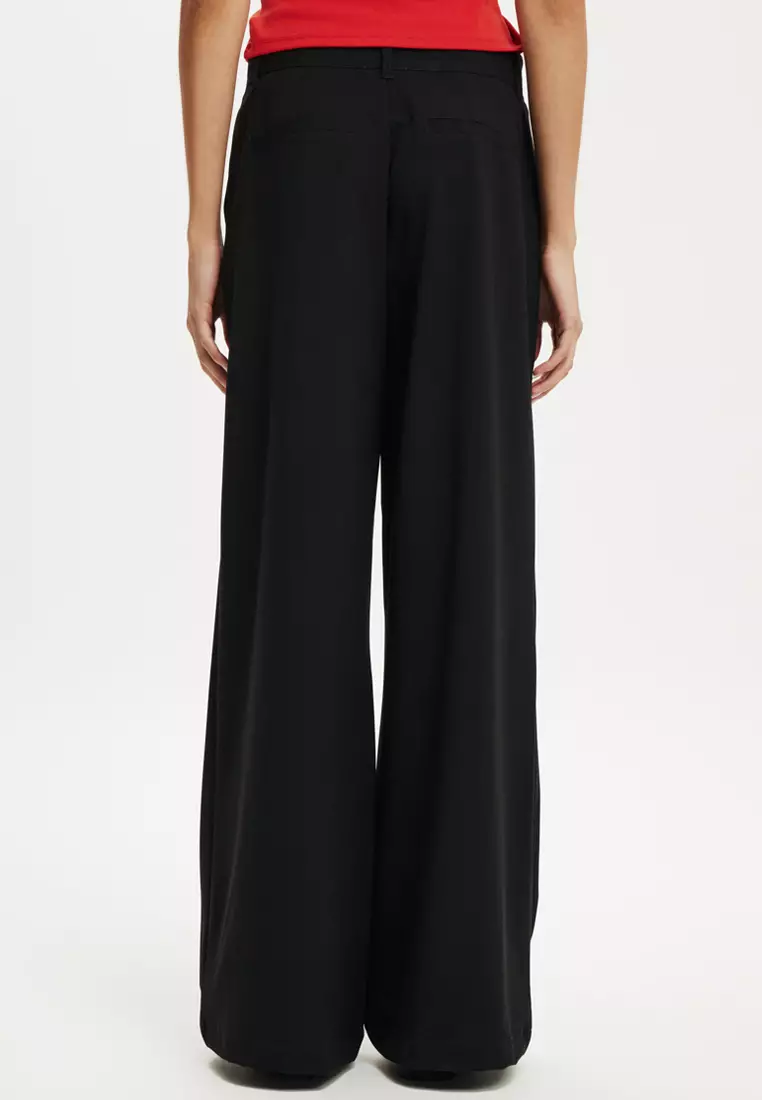 Izzy Pleated Suiting Pants