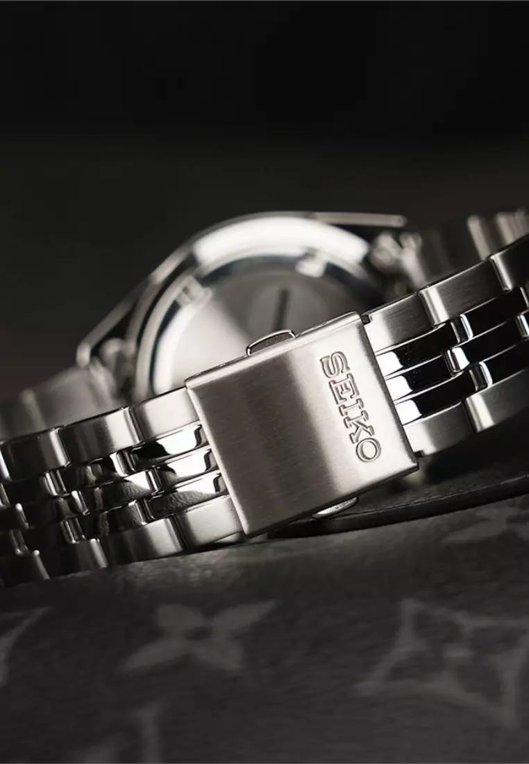 Seiko Gent Conceptual Chronograph Black Dial Stainless Steel Band Motor Sports Design Quartz Watch SSB429P1