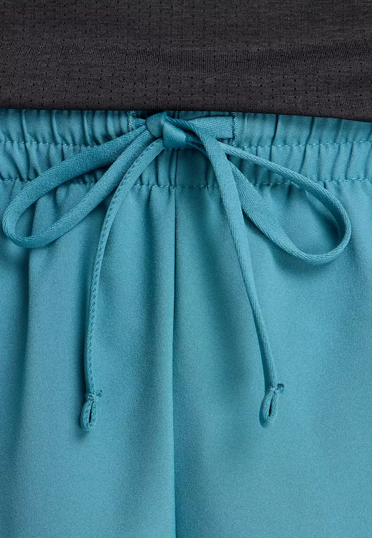 運動必備短褲 5"