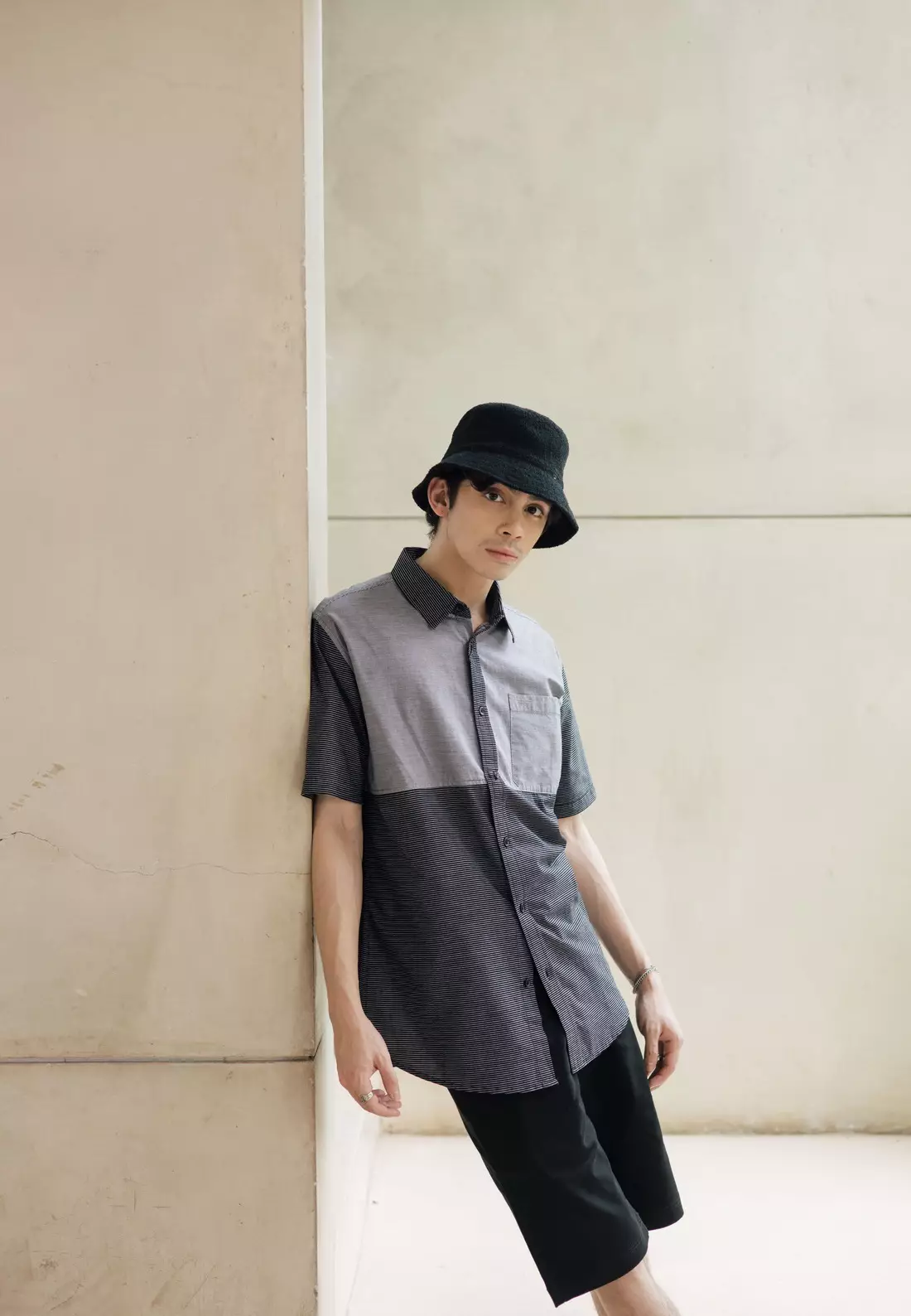 RBJ Kemeja Salur Kombi Hitam Regular Fit Pria