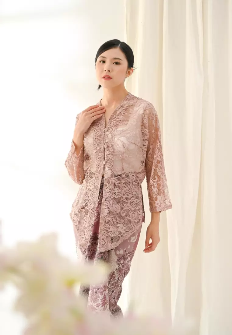Aruna kebaya blouse
