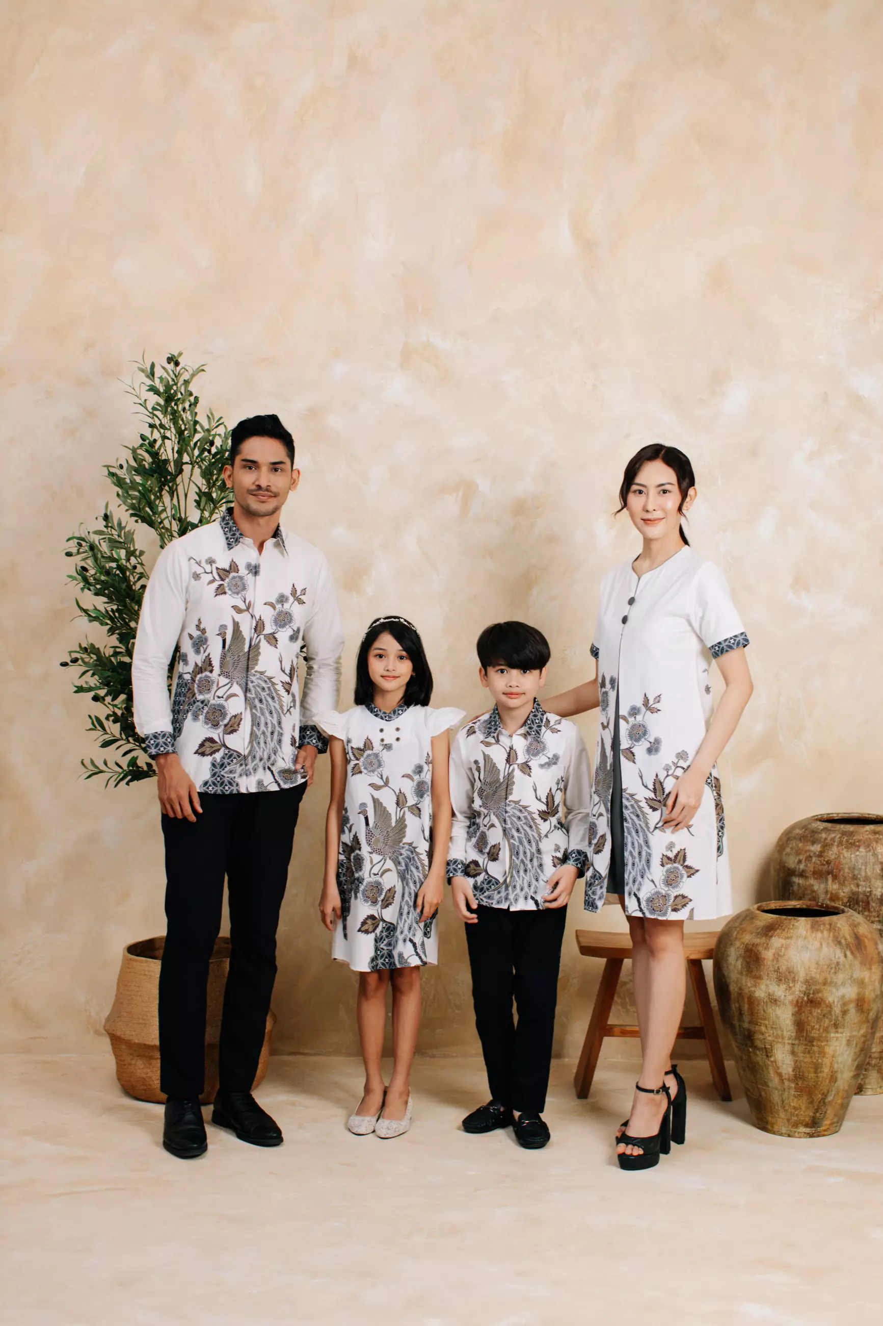 Adyatma Kamala White Putih Dress Batik Anak Wanita Lengan Pendek Katun