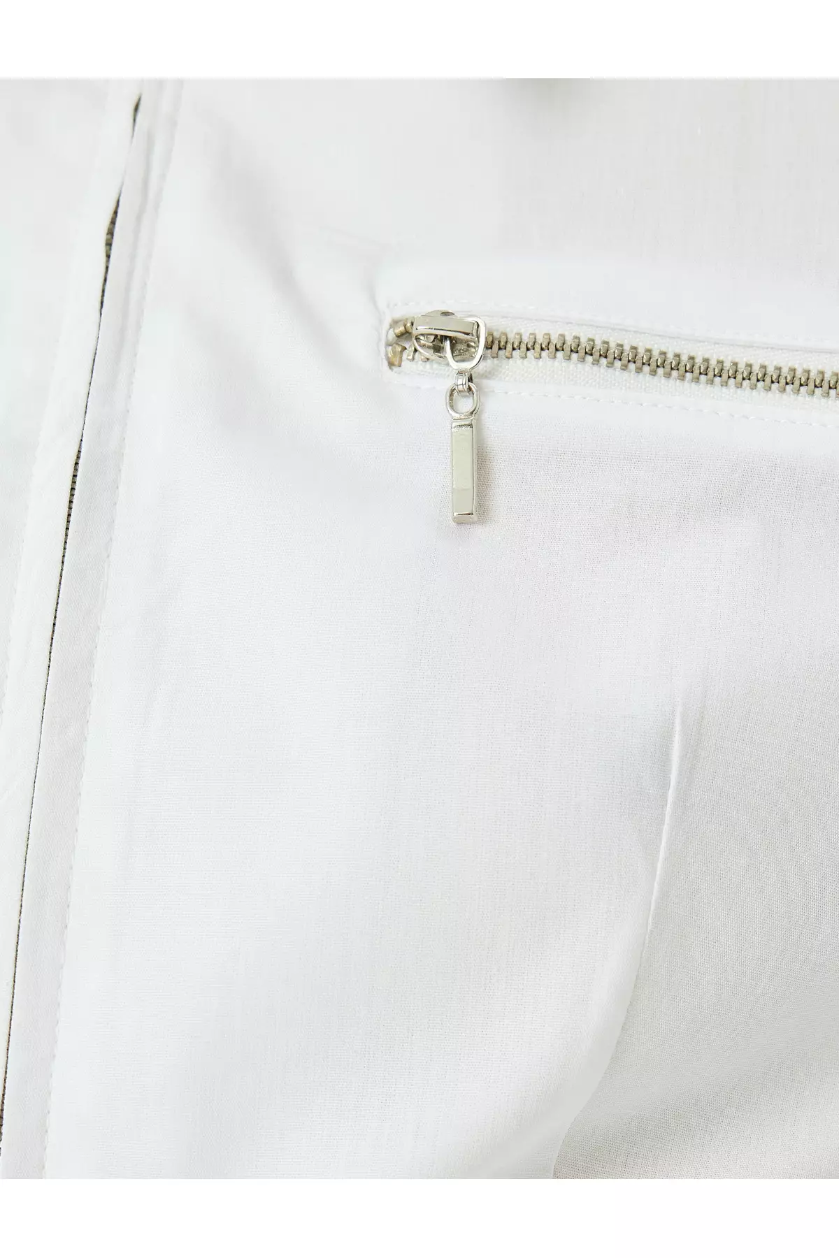 修身剪裁長袖恤衫領短版拉鍊恤衫