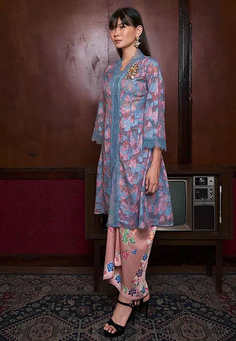 Kebaya Setengah Cik Wa Top