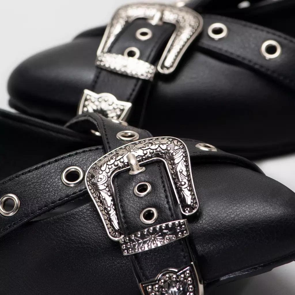 Mufla Flat Shoes Black