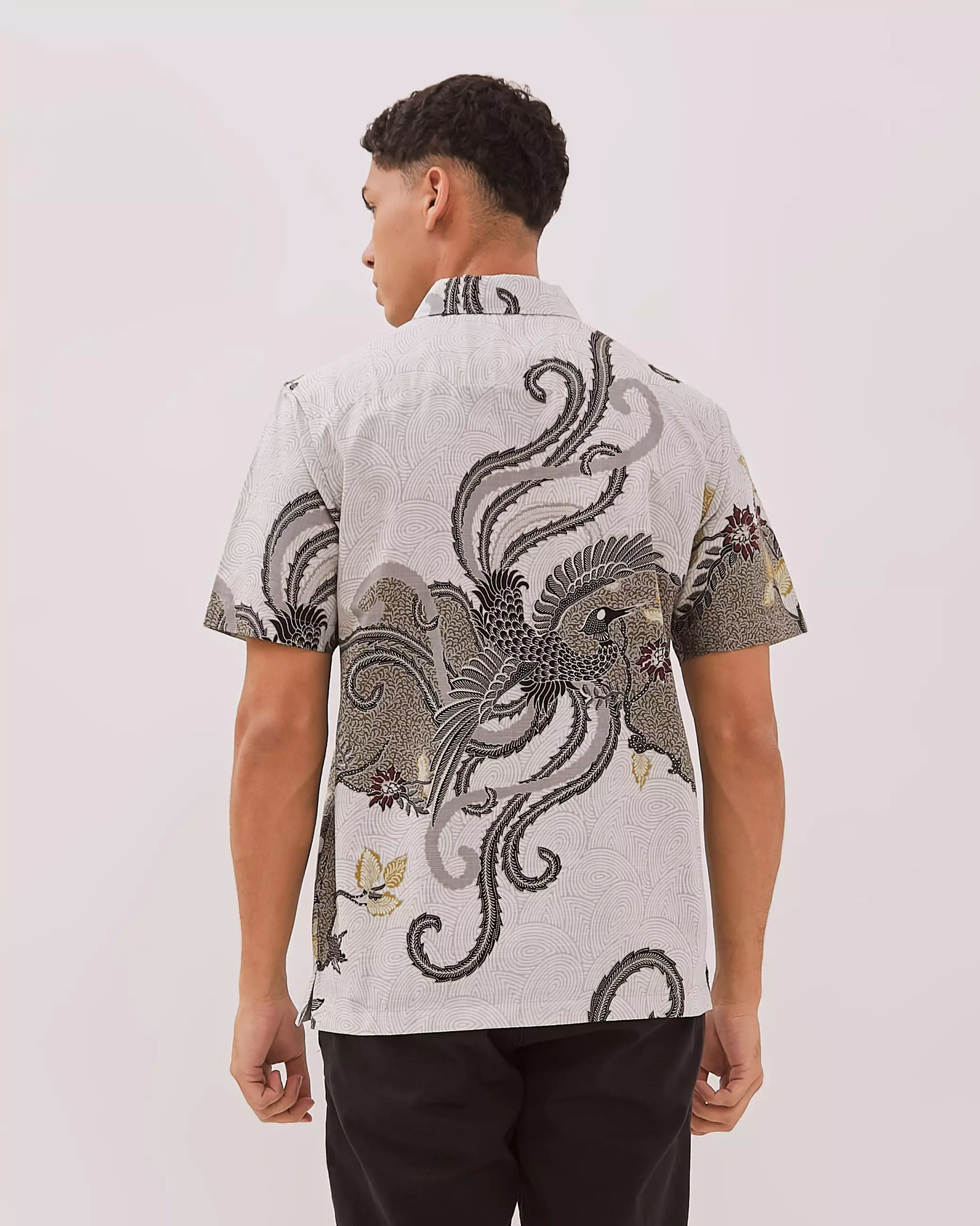 AMK Kemeja Batik Pria Lengan Pendek SHB Beringin Ss Light Grey