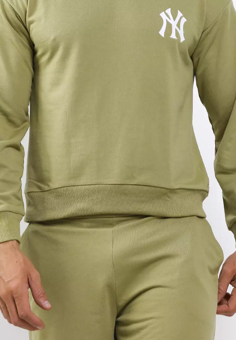 Long Sleeve Sweater Short Pants New York