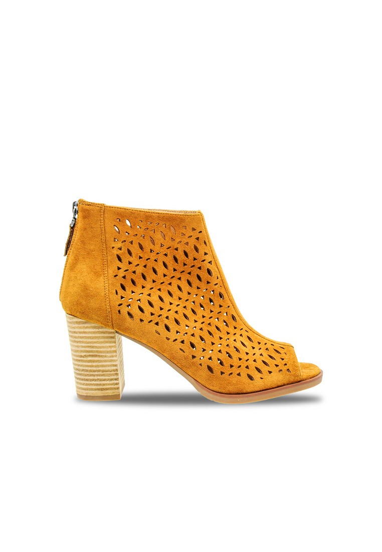 Noveni Solid Tone Strap Fashion Heels