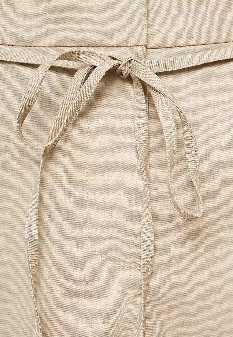 Linen Shorts with Bow and Belt