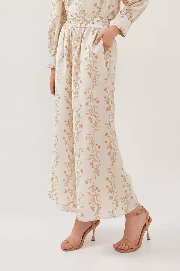 MINIMAL - Matilda - Celana Rileks Motif Bunga - Beige Warna Beige