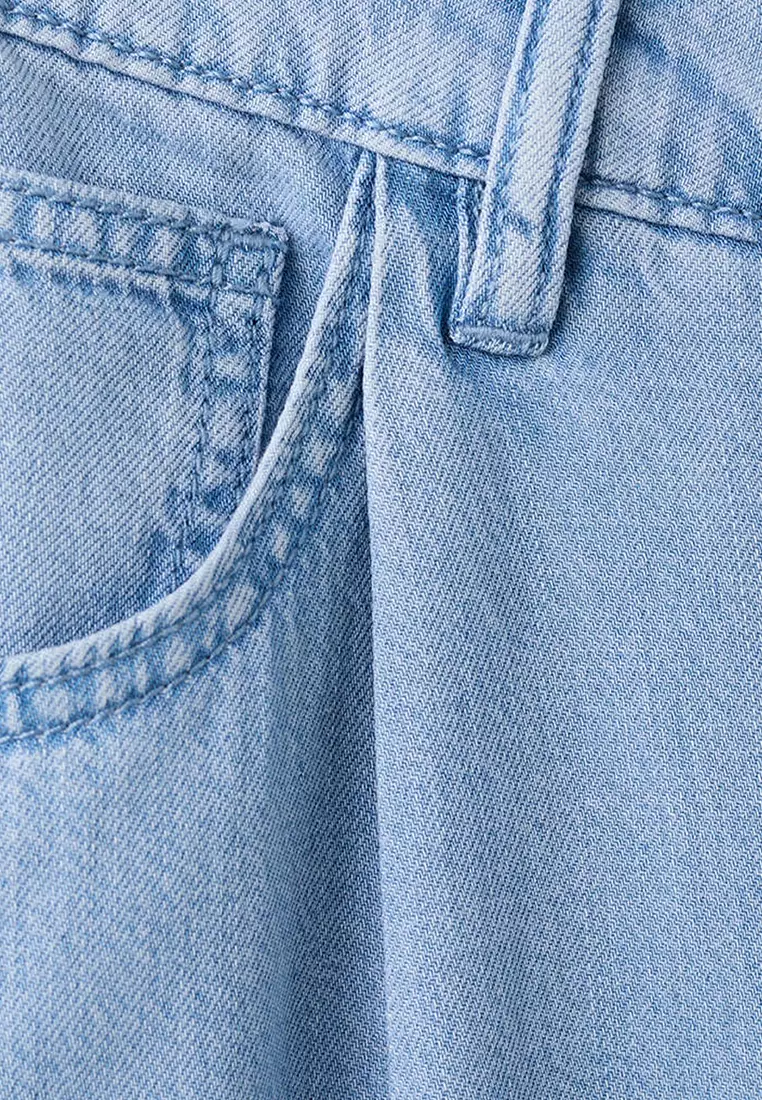 High-Waisted Baggy Jeans