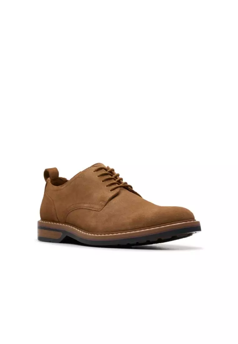 Buy Clarks Clarks Men's Aldwin Lace Cola Suede Online | ZALORA Malaysia