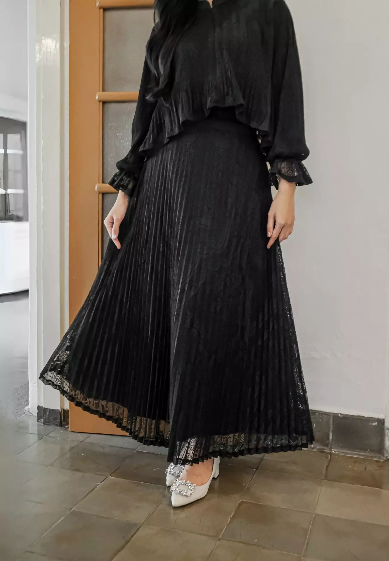 Ansara One Set - Jet Black