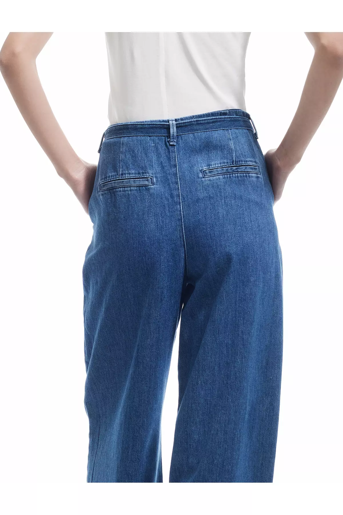 High Waist Wide Leg Belt Detailed Pleated Jean Trousers