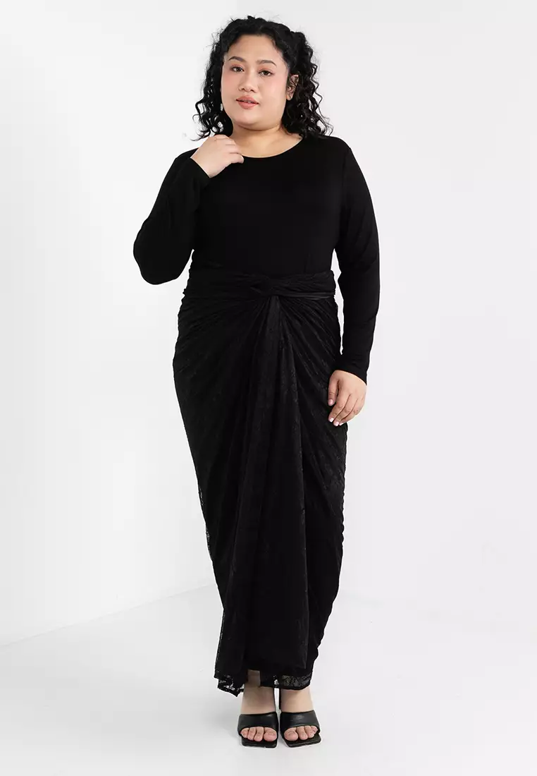 Buy Lubna Plus size round neck inner 2025 Online | ZALORA