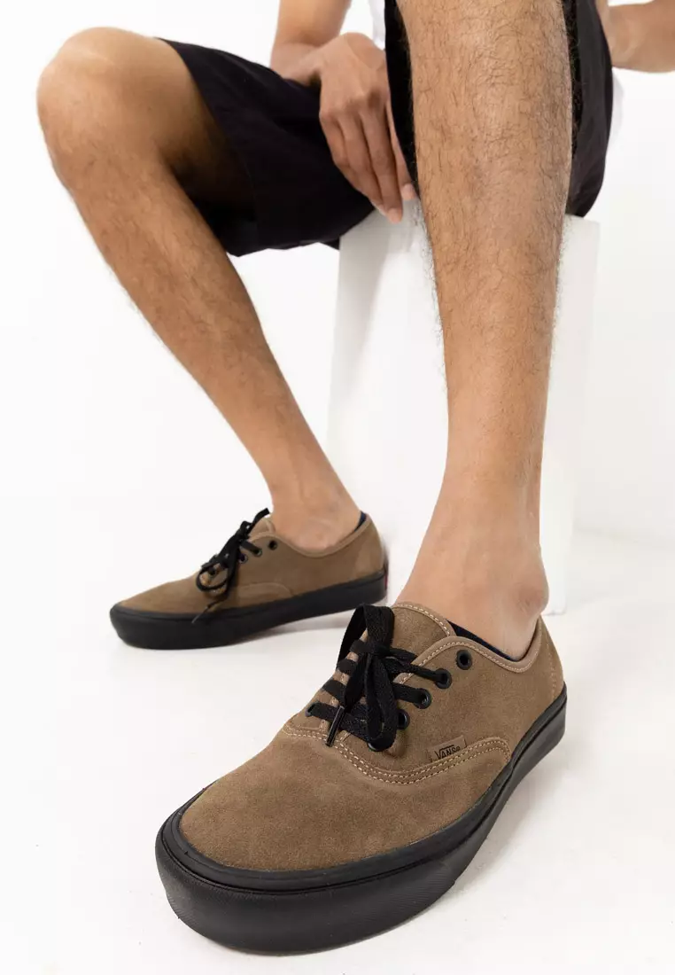 Buy vans new arrivals trainers online