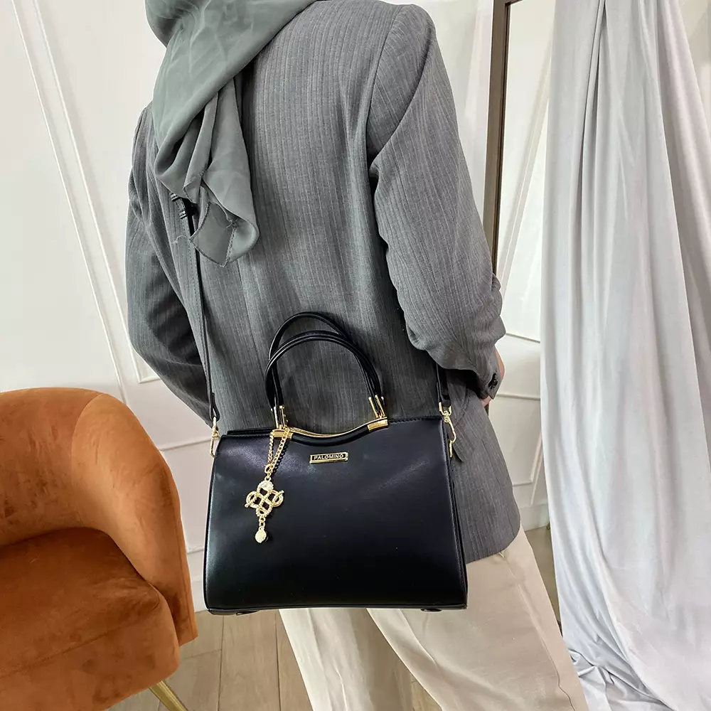 Palomino Solana Handbag Wanita Warna Black