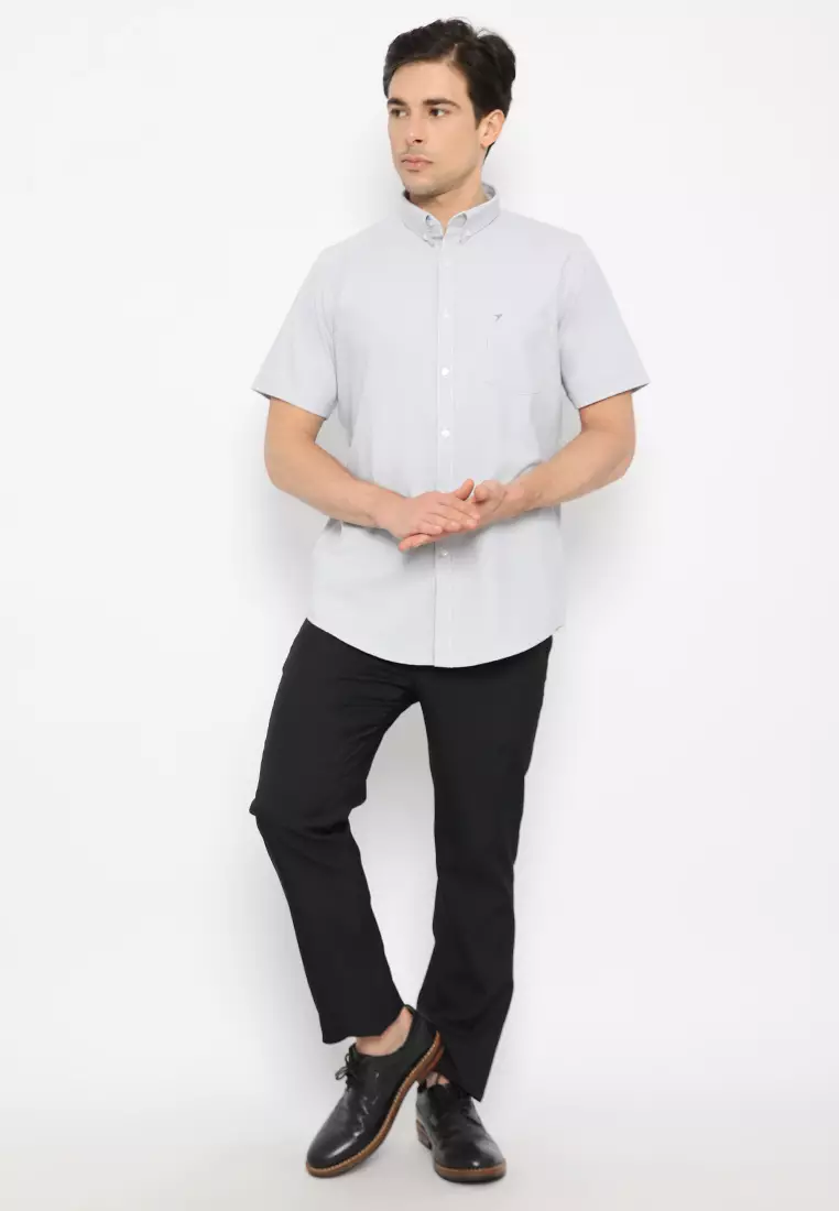 Jobb Revano Kemeja Pria Lengan Pendek Slim Fit Navy