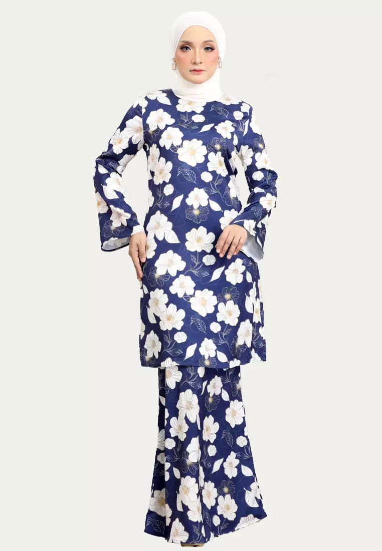 Buy Era Maya Silky Golden Camelia Floral Baju Kurung Moden In Dark Blue