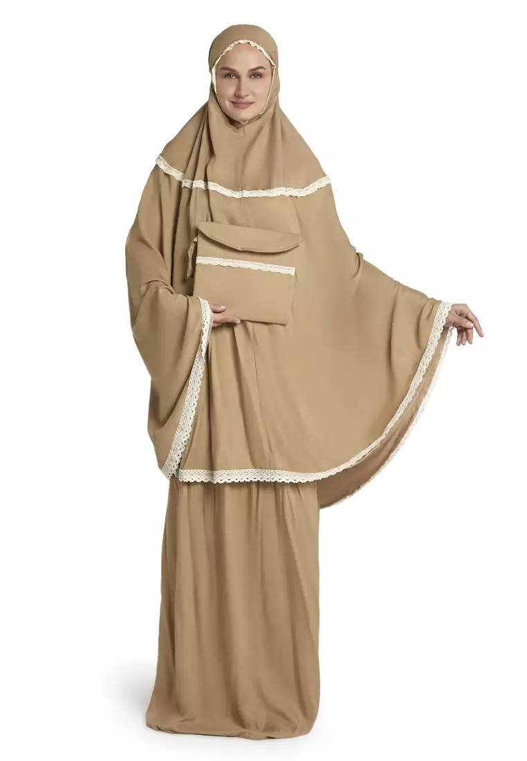 Delilah Mukena Bali Renda Simple Motif Polos Casual Wanita - Coklat Susu