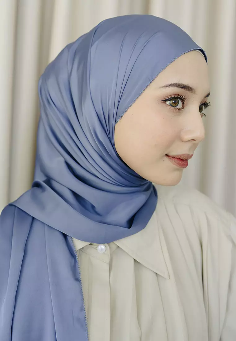 Medina Eyelash Shawl Denim