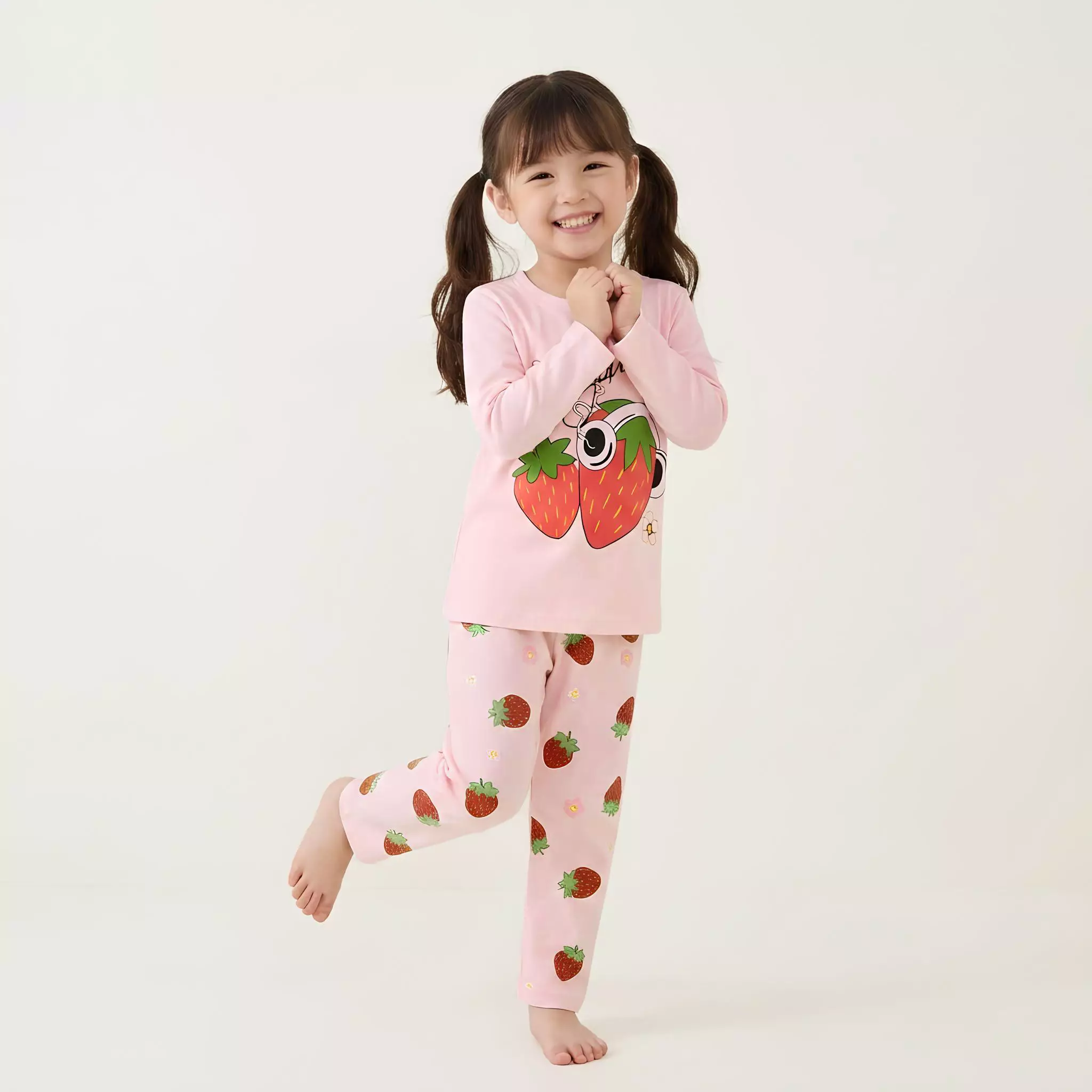 Wakakids Piyama Anak Cotton Setelan Baju Tidur Lengan Panjang Pajama Set Sleepwear Motif Love Strawberry Bahan Adem dan Lembut Venrz 4502