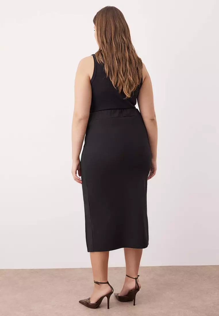 Plus Size Slit Stretch Midi Skirt