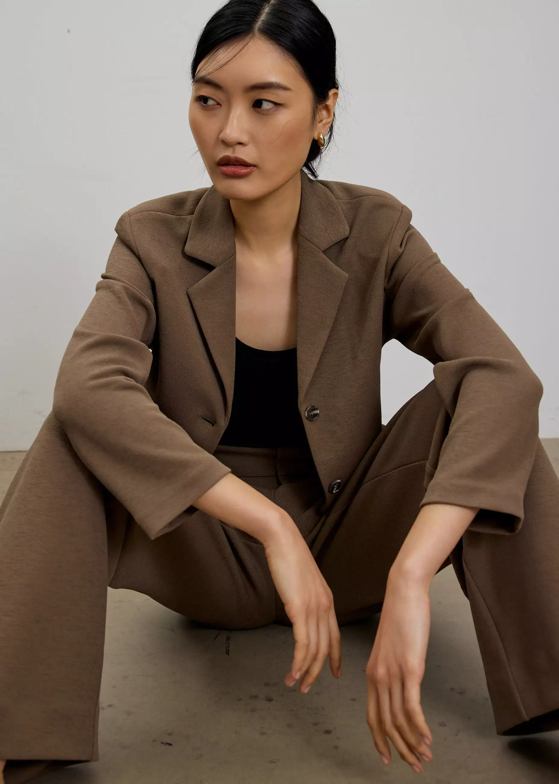 Blazer Wanita - Alya Boxy Crop Blazer