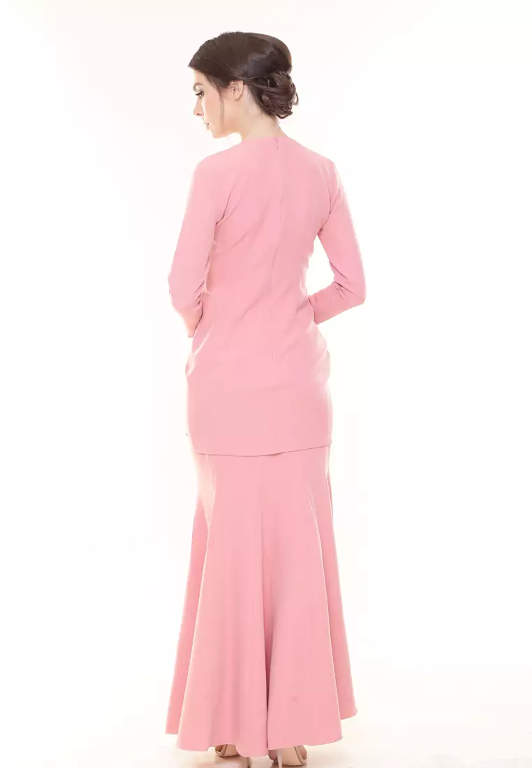 Vincy Kurung Modern in Peach Pink
