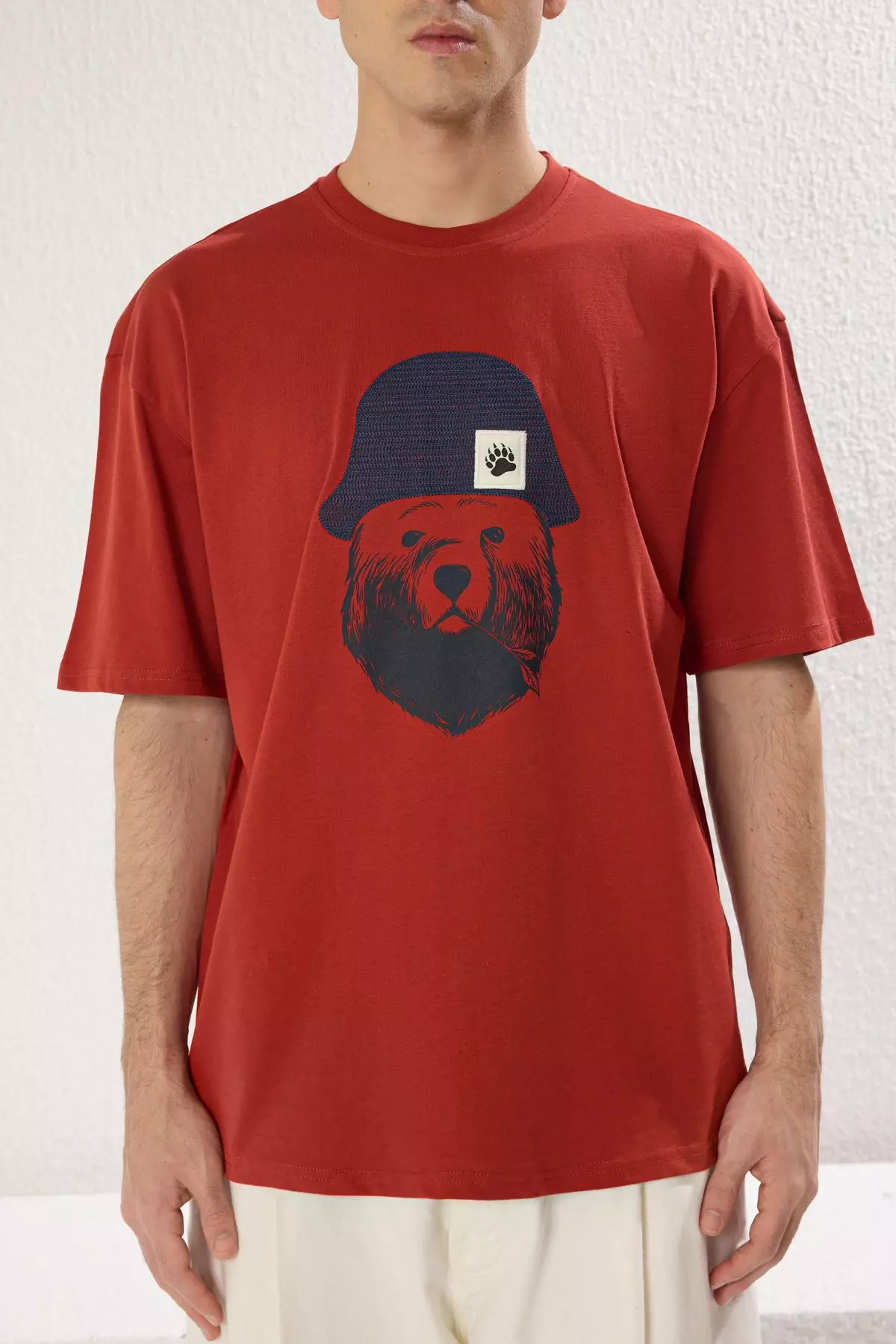 Brick Oversize/Wide Cut Applique Hat Detail 100% Cotton Short Sleeve T-Shirt TMNSS25TS00016