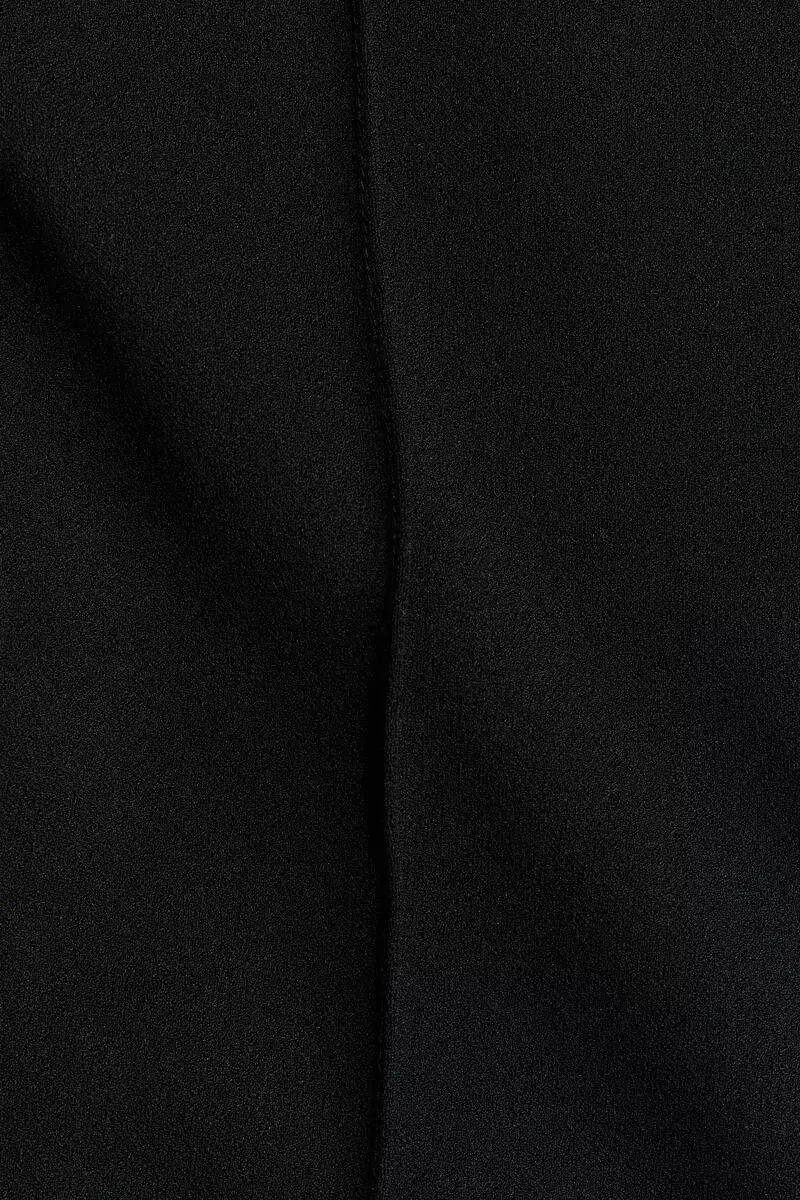 Crease-leg Capri leggings