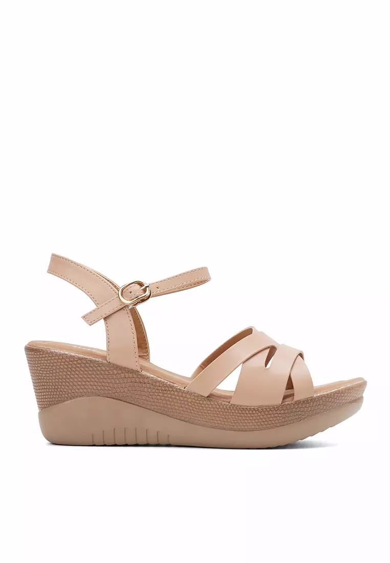 Discount on Figlia  shoes - SKU: Sunshine Wedge Sandals