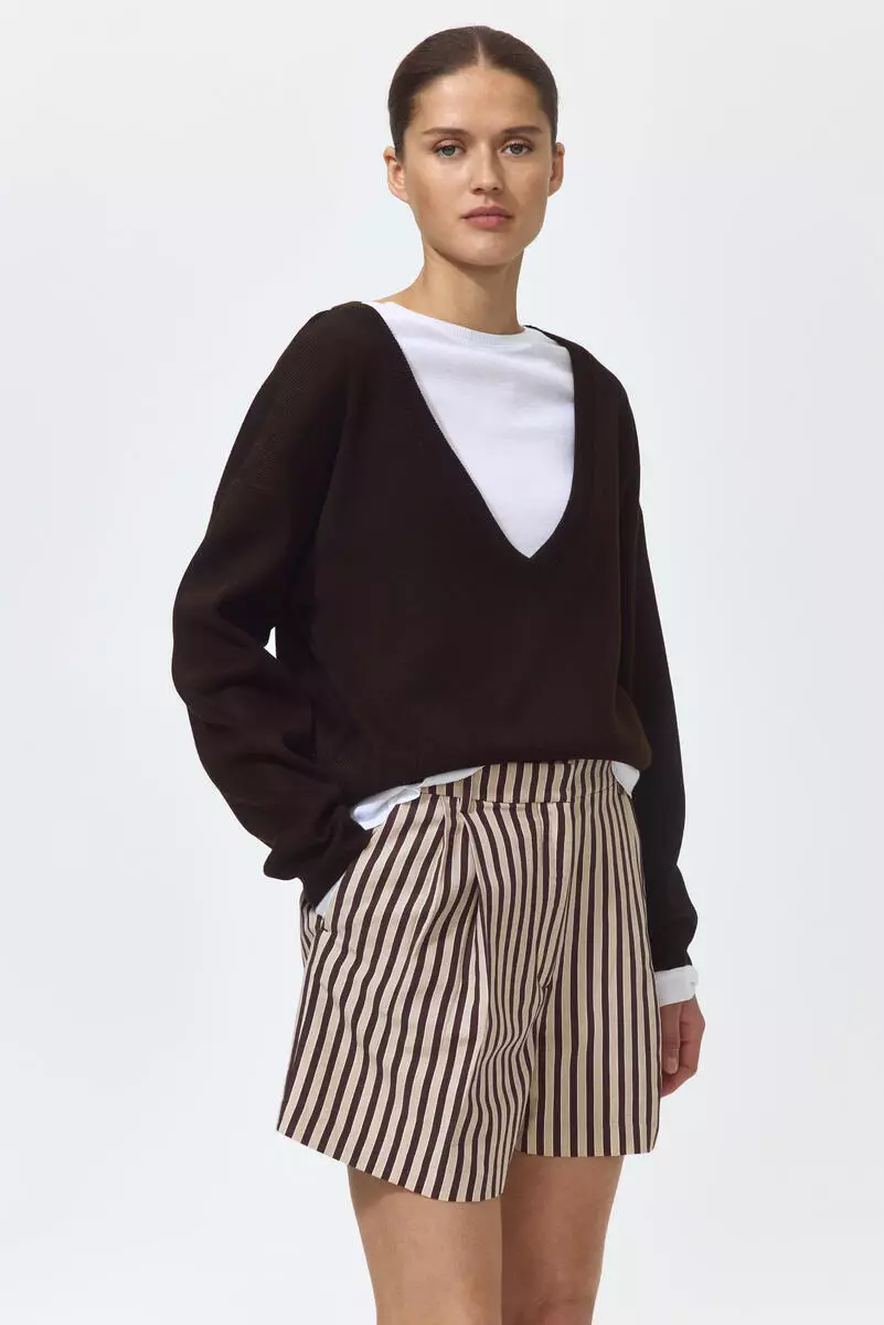 Tailored linen-blend shorts