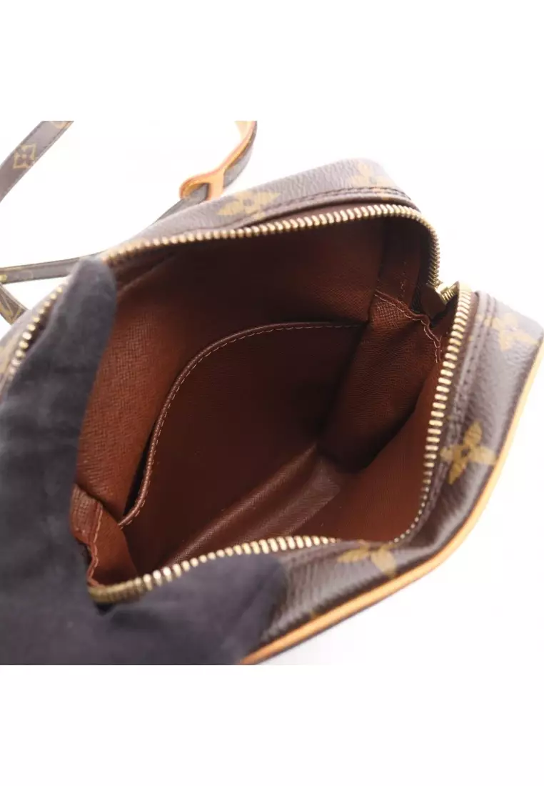 Pre-Loved Louis Vuitton Danube monogram Shoulder bag PVC leather Brown