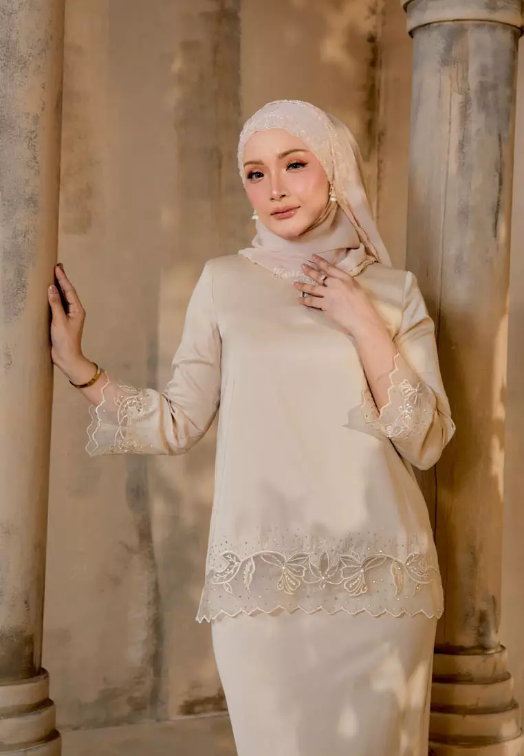 亮片蕾丝香槟色马来套装