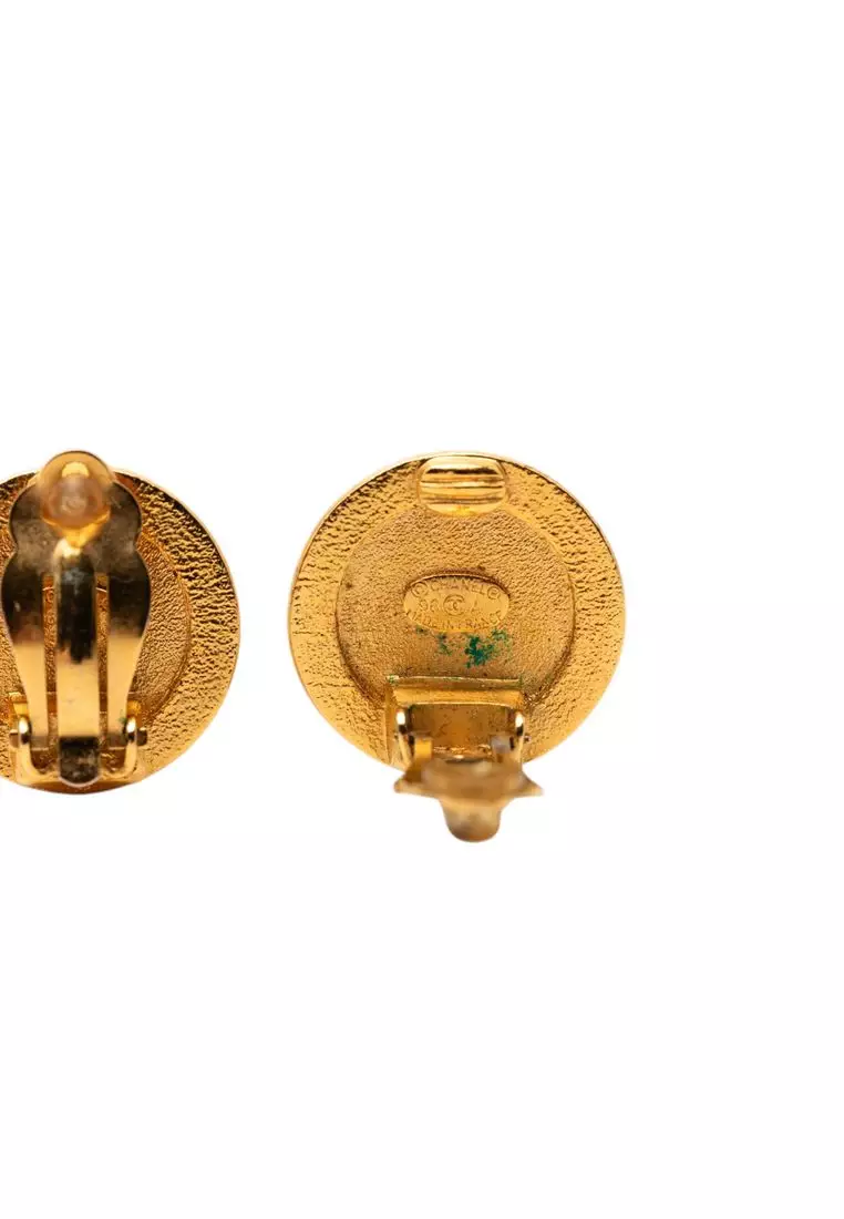 Pre-Loved Chanel Gold Plated Coco Profile Round Clip On Earrings