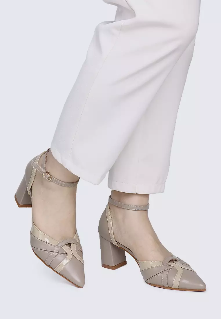 Aya WideFit Comfy Heels In Taupe
