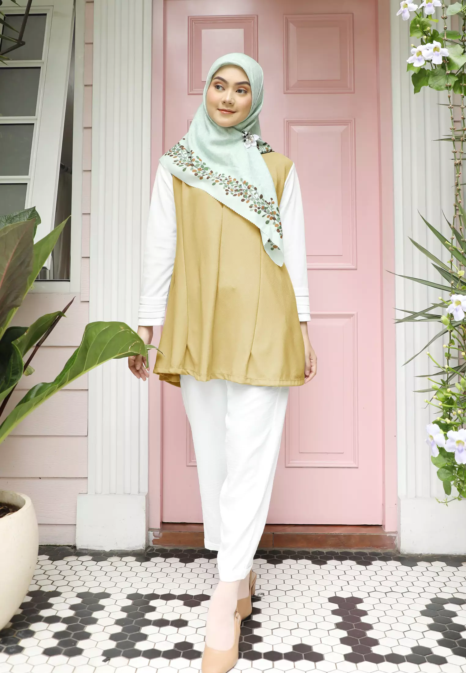 Zelena - Kila Blouse | Atasan Wanita Lengan Panjang - Cream Cheese
