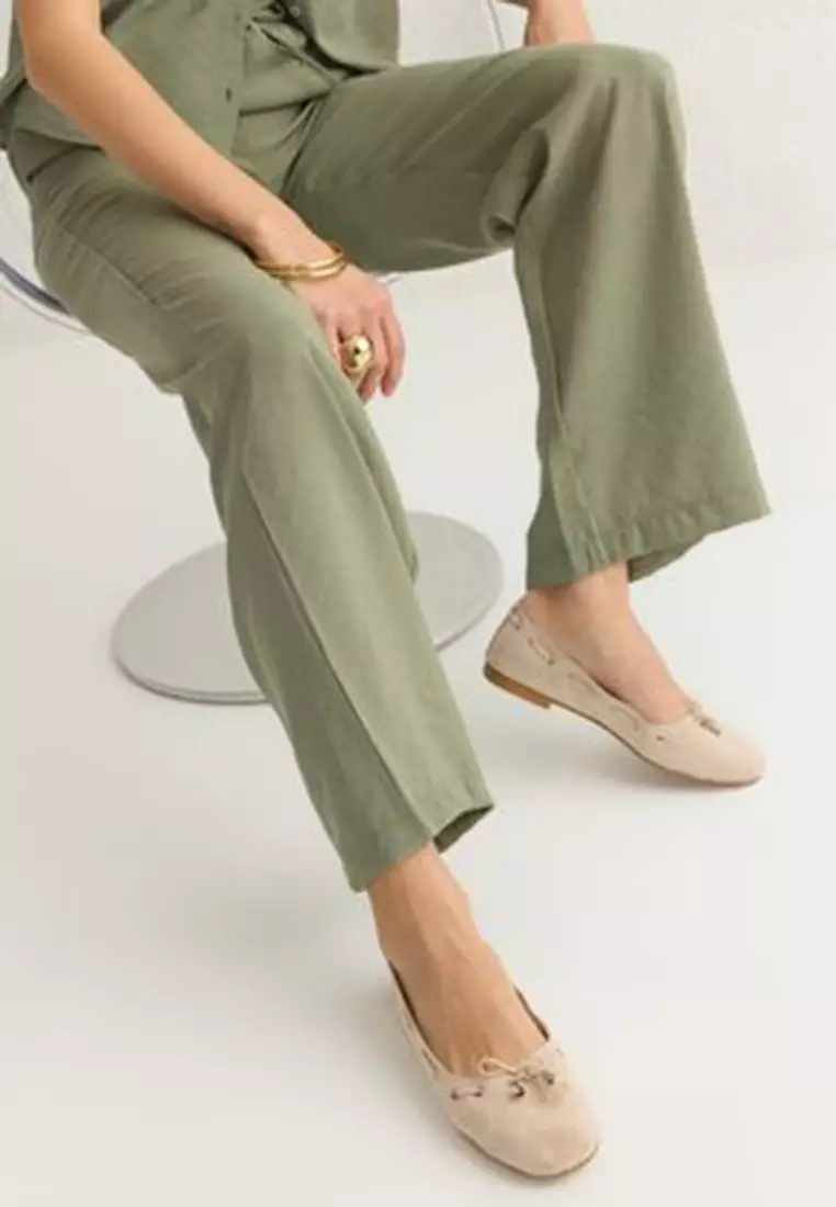 Lacing Almond Toe Ballerinas
