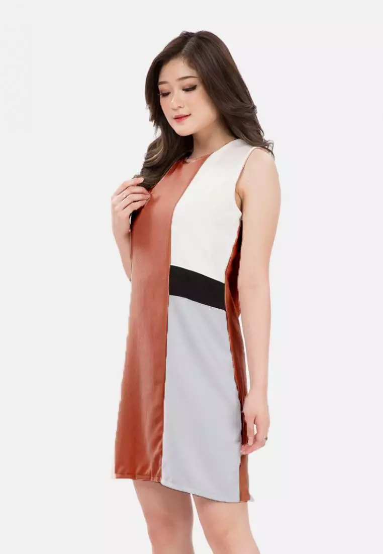 Three Colour Mini Dress in Brown