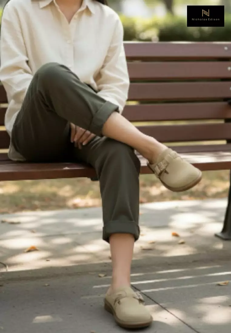 Flat Ezra Cream