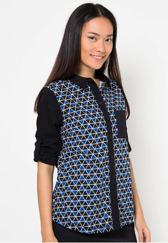 Long Sleveed Shirt With Geometric Pattren