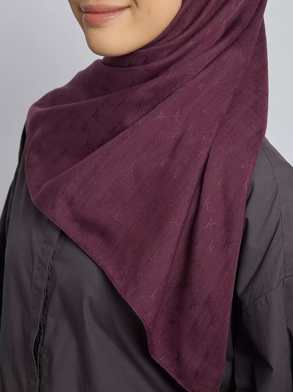 Kami Airy Jacquard Scarf Plain Blackberry