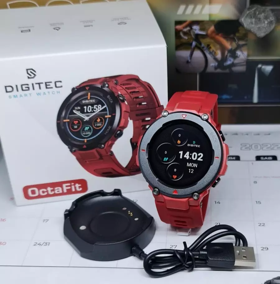 Digitec Octafit Smartwatch karet merah cowok
