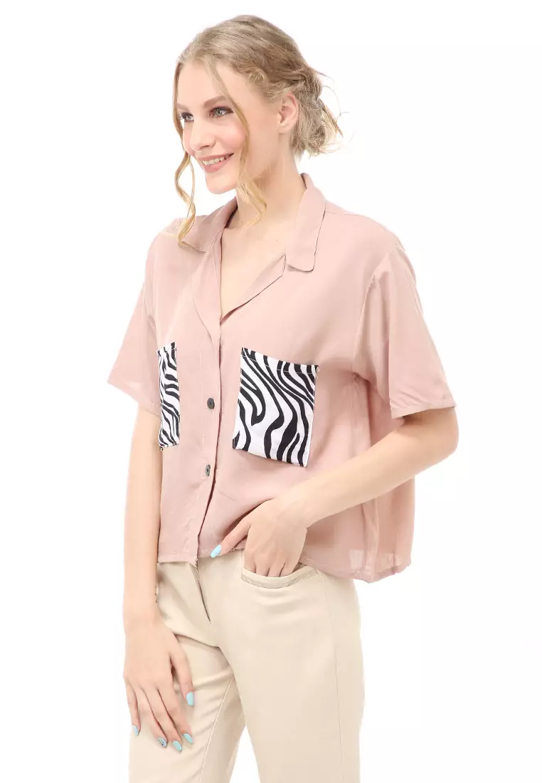 Holly Atasan Kasual Kemeja Wanita 2 Kantong Lengan Pendek Material Rayon ORIGINAL - Brown Milk