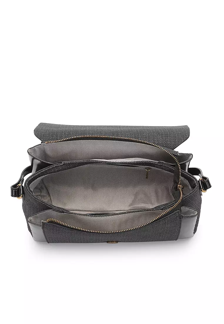 Women's Sling Bag / Crossbody Bag / Shoulder Bag (Tas Selempang Wanita / Tas Bahu Wanita) - Hitam