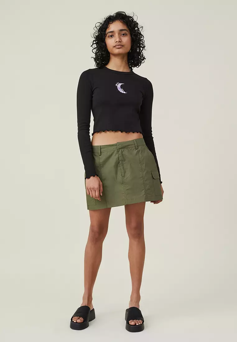 Crew Neck Graphic Long Sleeve Top