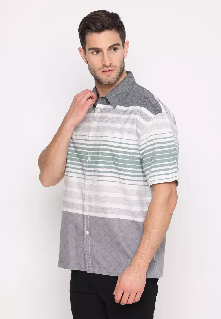 POLICE Kemeja Border Printing Abu Putih Regular Fit Pria